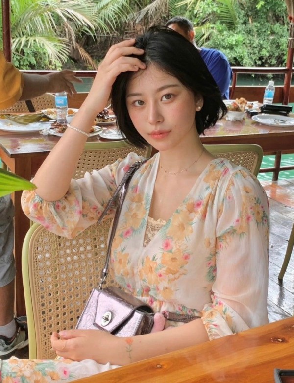 몸매 쥑여주는 무당 노슬비 이미지 10